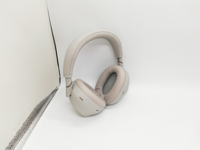 SONY WH-1000XM6 プラチナシルバー 中古】SONY WH-1000XM6 [プラチナ