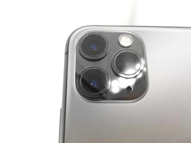 中古】Apple SoftBank 【SIMロック解除済み】 iPhone 11 Pro