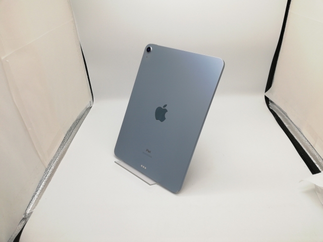 iPad Air 4 64GB（WiFiモデル）スカイブルー（中古】Apple iPad