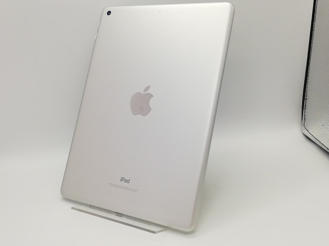 【中古】Apple 【Wi-Fi】 iPad（第6世代/2018） 32GB シルバー MR7G2J/A【福岡天神】保証期間１ヶ月【ランクC】