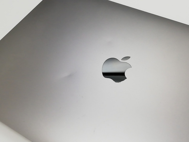 【中古】Apple MacBook Air 13インチ 256GB Touch ID搭載モデル スペースグレイ MVFJ2J/A (Mid 2019)【福岡天神】保証期間１ヶ月【ランクC】_6