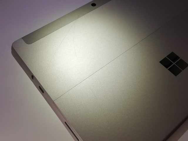 【中古】Microsoft Surface Go2 【Pentium Gold 4425Y 4G 64G(Flash)】 STV-00012【福岡天神】保証期間１ヶ月【ランクB】_9