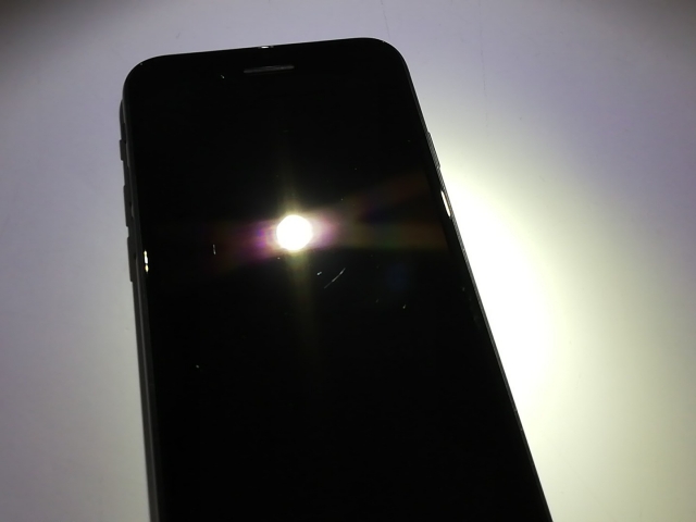 【中古】Apple SoftBank 【SIMロック解除済み】 iPhone SE（第2世代） 64GB ブラック MHGP3J/A（後期型番）【福岡天神】保証期間１ヶ月【ランクC】