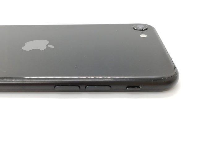 【中古】Apple SoftBank 【SIMロック解除済み】 iPhone SE（第2世代） 64GB ブラック MHGP3J/A（後期型番）【福岡天神】保証期間１ヶ月【ランクC】