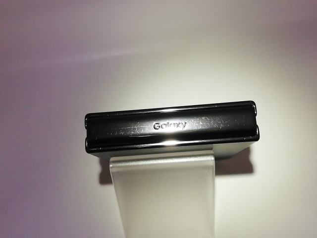 【中古】SAMSUNG docomo 【SIMフリー】 Galaxy Z Flip4 8GB 128GB SC-54C グラファイト【福岡天神】保証期間１ヶ月【ランクB】_8