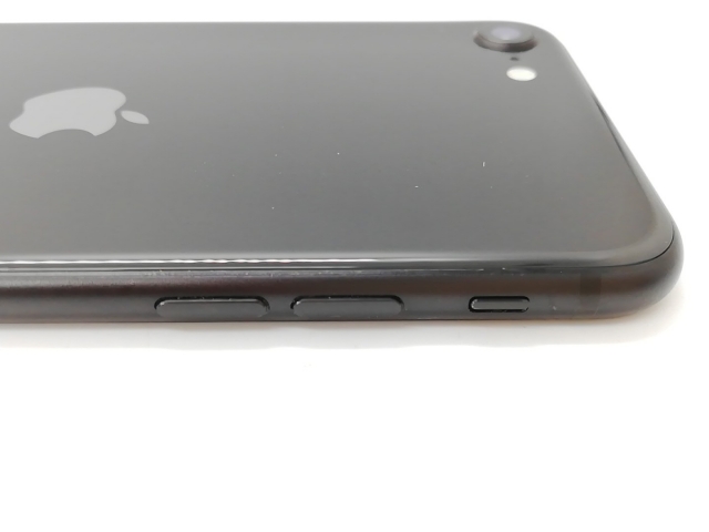 【中古】Apple SoftBank 【SIMロック解除済み】 iPhone SE（第2世代） 64GB ブラック MHGP3J/A（後期型番）【福岡天神】保証期間１ヶ月【ランクC】_6
