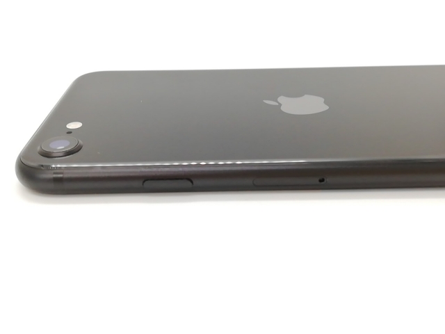 【中古】Apple SoftBank 【SIMロック解除済み】 iPhone SE（第2世代） 64GB ブラック MHGP3J/A（後期型番）【福岡天神】保証期間１ヶ月【ランクC】_7