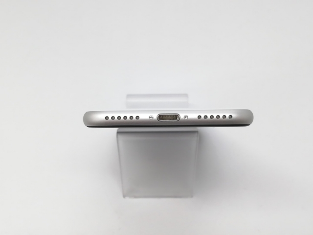 【中古】Apple docomo 【SIMロック解除済み】 iPhone SE（第2世代） 64GB ホワイト MHGQ3J/A（後期型番）【福岡天神】保証期間１ヶ月【ランクC】_3