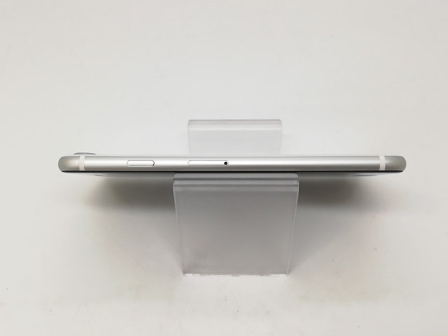 【中古】Apple docomo 【SIMロック解除済み】 iPhone SE（第2世代） 64GB ホワイト MHGQ3J/A（後期型番）【福岡天神】保証期間１ヶ月【ランクC】_5