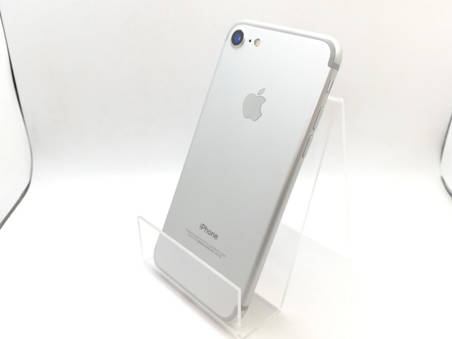中古】Apple docomo 【SIMロック解除済み】 iPhone 7 32GB シルバー