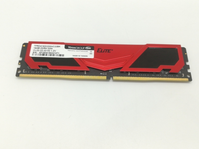 【中古】DDR4 16GB PC4-25600(DDR4-3200)【デスクトップPC用】【福岡天神】保証期間１週間