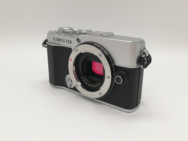 中古】OM SYSTEM OLYMPUS PEN E-P7 EZダブルズームキット シルバー 