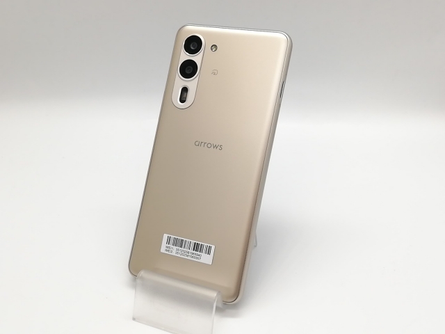 【中古】FCNT 楽天モバイル 【SIMフリー】 arrows We2 Plus シャンパンシルバー 8GB 256GB M06【福岡天神】保証期間１ヶ月【ランクA】