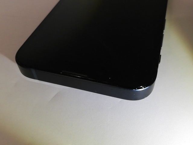 【中古】Apple au 【SIMフリー】 iPhone 13 mini 256GB ミッドナイト MLJJ3J/A【福岡天神】保証期間１ヶ月【ランクB】