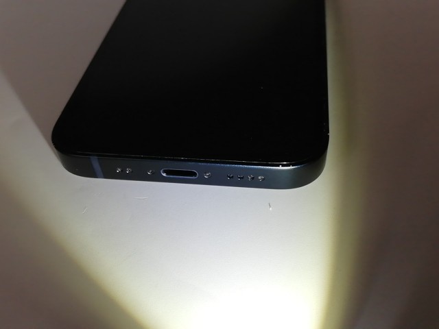 【中古】Apple au 【SIMフリー】 iPhone 13 mini 256GB ミッドナイト MLJJ3J/A【福岡天神】保証期間１ヶ月【ランクB】