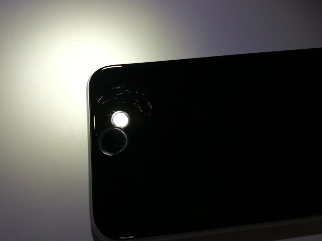【中古】Apple docomo 【SIMロック解除済み】 iPhone SE（第2世代） 64GB ホワイト MHGQ3J/A（後期型番）【福岡天神】保証期間１ヶ月【ランクB】_2