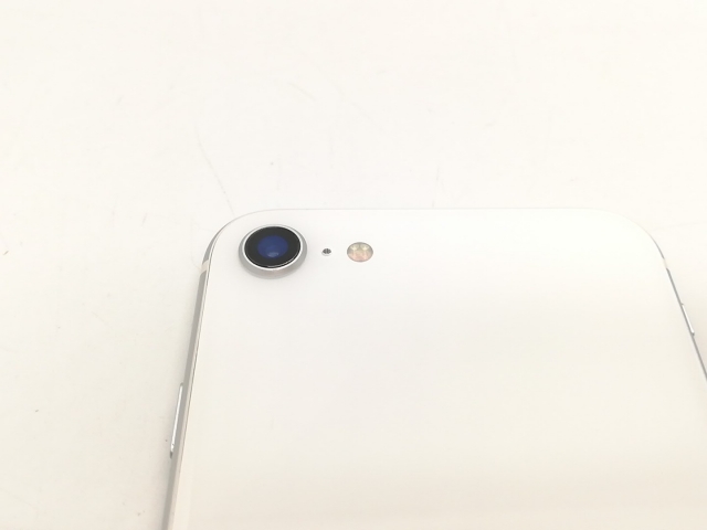 【中古】Apple docomo 【SIMロック解除済み】 iPhone SE（第2世代） 64GB ホワイト MHGQ3J/A（後期型番）【福岡天神】保証期間１ヶ月【ランクB】_6