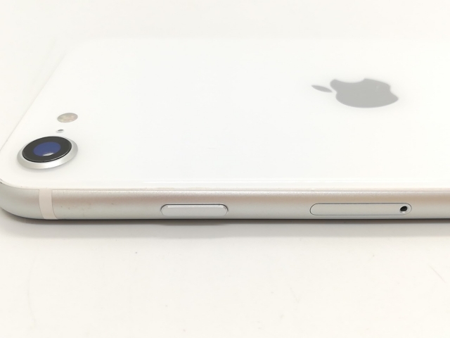 【中古】Apple docomo 【SIMロック解除済み】 iPhone SE（第2世代） 64GB ホワイト MHGQ3J/A（後期型番）【福岡天神】保証期間１ヶ月【ランクB】_8