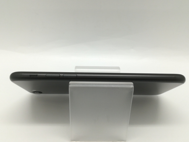 【中古】Apple SoftBank 【SIMロック解除済み】 iPhone SE（第2世代） 64GB ブラック MHGP3J/A（後期型番）【福岡天神】保証期間１ヶ月【ランクC】_5