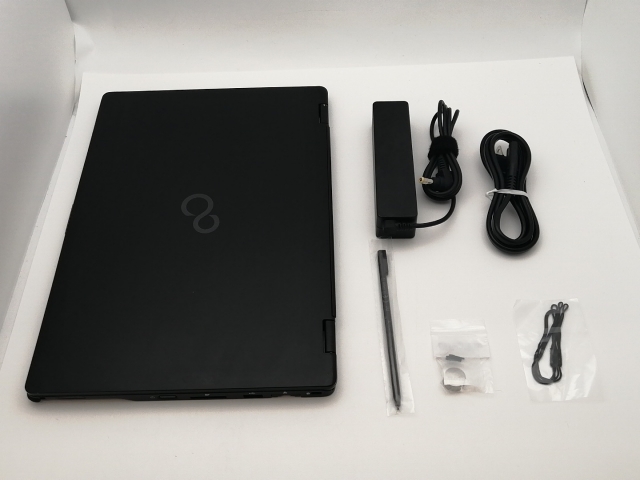 【中古】Fujitsu LIFEBOOK U U9311X/F FMVU35011 標準モデル Thunderbolt 4 対応モデル【三宮センター】保証期間１ヶ月【ランクC】