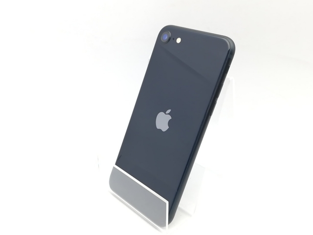 【中古】Apple docomo 【SIMフリー】 iPhone SE（第3世代） 64GB ミッドナイト MMYC3J/A【熊本】保証期間１ヶ月【ランクC】