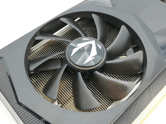 【中古】ZOTAC GAMING GeForce RTX 2070 SUPER Twin Fan（ZT-T20710F-10P） RTX2070SUPER/8GB(GDDR6)/PCI-E【秋葉2号】言いはなつ継続期間１週