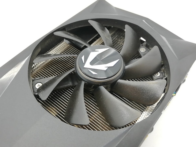 【中古】ZOTAC GAMING GeForce RTX 2070 SUPER Twin Fan（ZT-T20710F-10P） RTX2070SUPER/8GB(GDDR6)/PCI-E【秋葉2号】言いはなつ継続期間１週