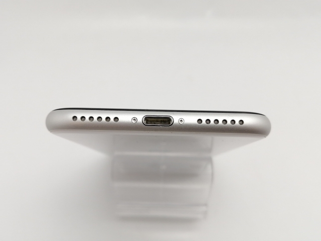 【中古】Apple au 【SIMロック解除済み】 iPhone SE（第2世代） 64GB ホワイト MHGQ3J/A（後期型番）【津田沼】保証期間１ヶ月【ランクC】_2