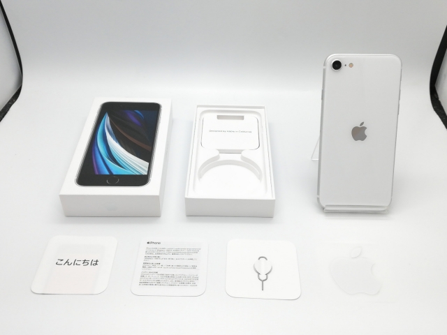 中古】Apple au 【SIMロック解除済み】 iPhone SE（第2世代） 64GB