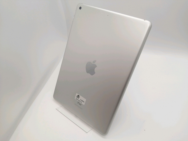 【中古】Apple 【Wi-Fi】 iPad（第8世代/2020） 32GB シルバー MYLA2J/A【スマーク伊勢崎】保証期間１ヶ月【ランクC】 17,486円