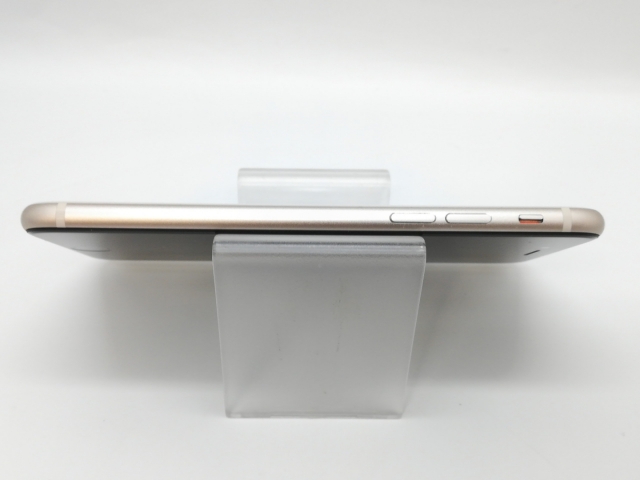 【中古】Apple SoftBank 【SIMフリー】 iPhone SE（第3世代） 128GB スターライト MMYG3J/A【川崎駅前】保証期間１ヶ月【ランクB】_3