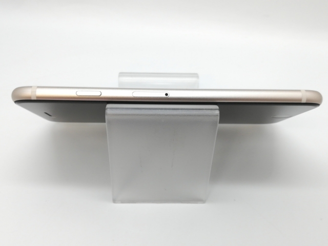 【中古】Apple SoftBank 【SIMフリー】 iPhone SE（第3世代） 128GB スターライト MMYG3J/A【川崎駅前】保証期間１ヶ月【ランクB】_5