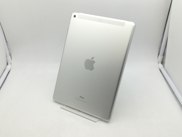 【中古】Apple au 【SIMロック解除済み】 iPad（第5世代/2017） 32GB シルバー MP1L2J/A【神戸】保証期間１ヶ月【ランクC】