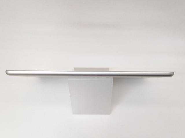 【中古】Apple au 【SIMロック解除済み】 iPad（第6世代/2018） 32GB シルバー MR6P2J/A【戸塚】保証期間１ヶ月【ランクC】_3