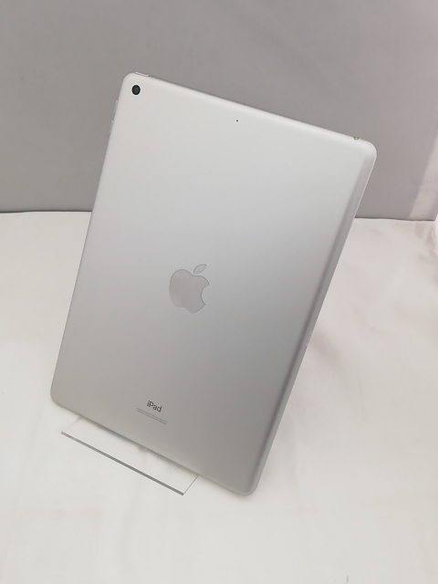 中古】Apple 【Wi-Fi】 iPad（第8世代/2020） 32GB シルバー MYLA2J/A