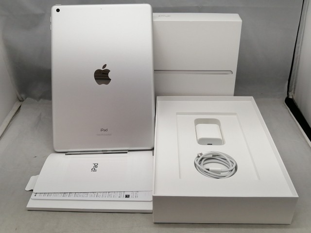 【中古】Apple iPad（第8世代） Wi-Fiモデル 32GB シルバー MYLA2J/A【秋葉2号】保証期間１ヶ月【ランクA】