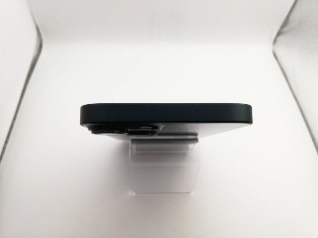 【中古】Apple SoftBank 【SIMフリー】 iPhone 14 128GB ミッドナイト MPUD3J/A【新宿】保証期間１ヶ月【ランクC】_2