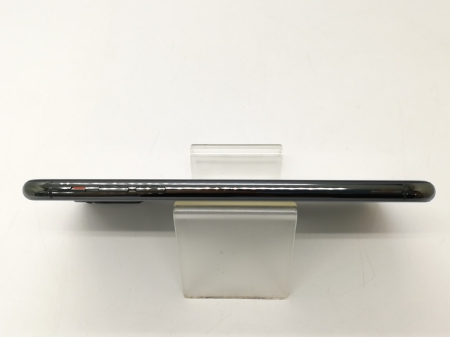 中古】Apple au 【SIMロック解除済み】 iPhone 11 Pro Max 64GB