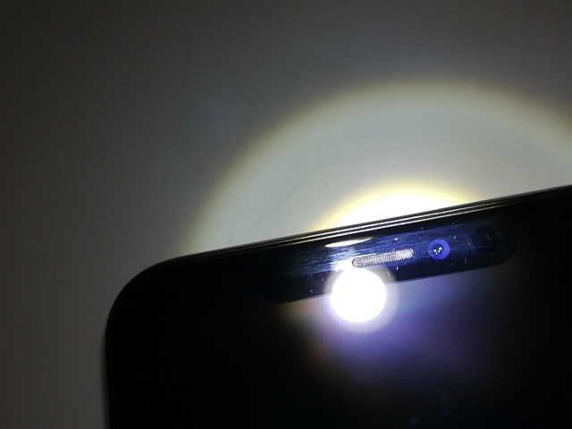 中古】Apple au 【SIMロック解除済み】 iPhone 11 Pro Max 64GB