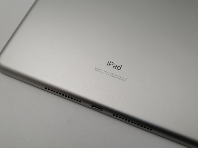 中古】Apple 【Wi-Fi】 iPad（第8世代/2020） 32GB シルバー