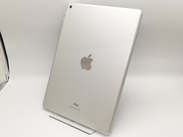 【中古】Apple iPad（第8世代） Wi-Fiモデル 32GB シルバー MYLA2J/A【福岡天神】保証期間１ヶ月【ランクA】