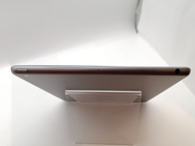 【中古】Apple 【Wi-Fi】 iPad（第6世代/2018） 32GB スペースグレイ MR7F2J/A【津田沼】保証期間１ヶ月【ランクC】_2