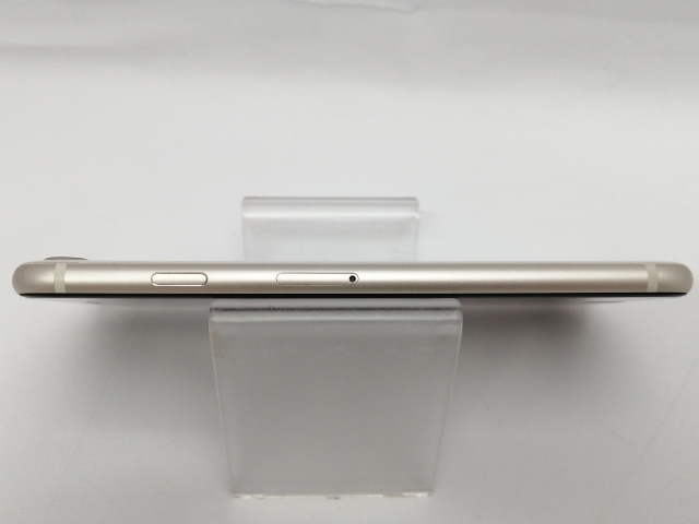 【中古】Apple au 【SIMフリー】 iPhone SE（第3世代） 64GB スターライト MMYD3J/A【川越クレアモール】保証期間１ヶ月【ランクB】_4
