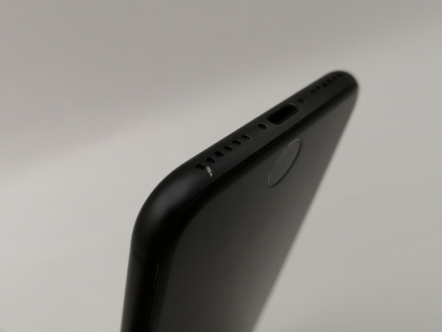 【中古】Apple au 【SIMロック解除済み】 iPhone 8 128GB スペースグレイ MX1D2J/A【神保町】保証期間１ヶ月【ランクC】_9