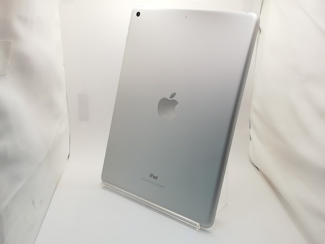 【中古】Apple 【Wi-Fi】 iPad（第5世代/2017） 32GB シルバー MP2G2J/A【秋葉3号】保証期間１ヶ月【ランクB】