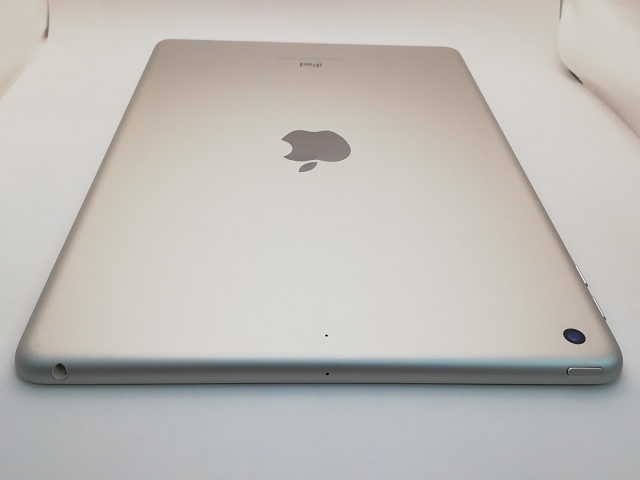 【中古】Apple 【Wi-Fi】 iPad（第5世代/2017） 32GB シルバー MP2G2J/A【秋葉3号】保証期間１ヶ月【ランクB】_2