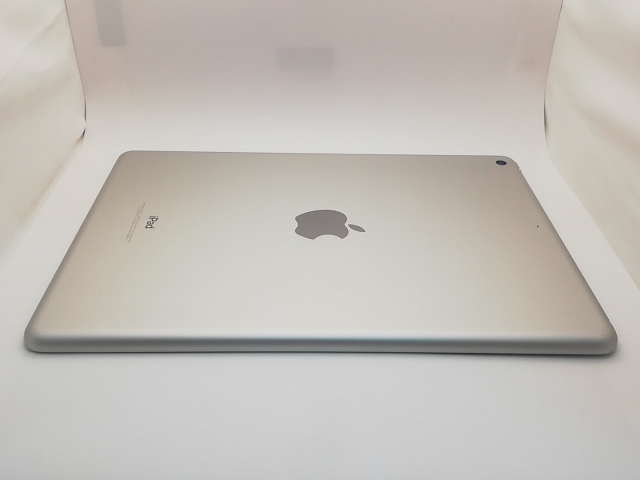 【中古】Apple 【Wi-Fi】 iPad（第5世代/2017） 32GB シルバー MP2G2J/A【秋葉3号】保証期間１ヶ月【ランクB】_5