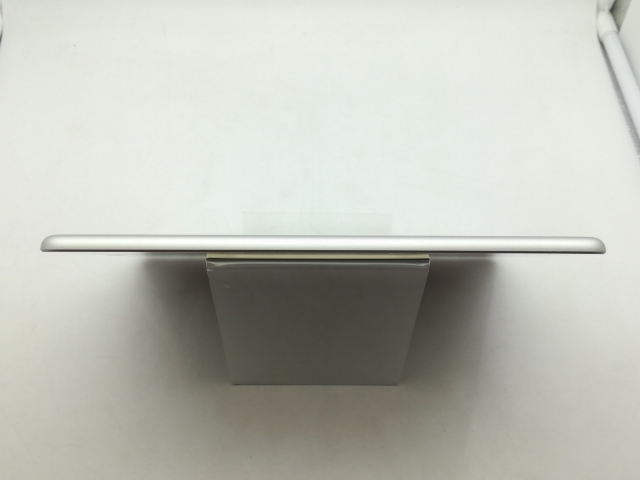 【中古】Apple 【Wi-Fi】 iPad（第6世代/2018） 32GB シルバー MR7G2J/A【神戸】保証期間１ヶ月【ランクB】_5