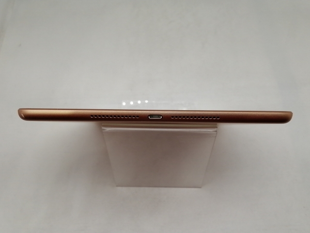 【中古】Apple 【Wi-Fi】 iPad（第6世代/2018） 32GB ゴールド MRJN2J/A【日本橋3】保証期間１ヶ月【ランクC】_4