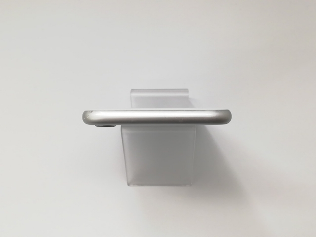 【中古】Apple au 【SIMロック解除済み】 iPhone 8 64GB シルバー MQ792J/A【福岡天神】保証期間１ヶ月【ランクC】_2